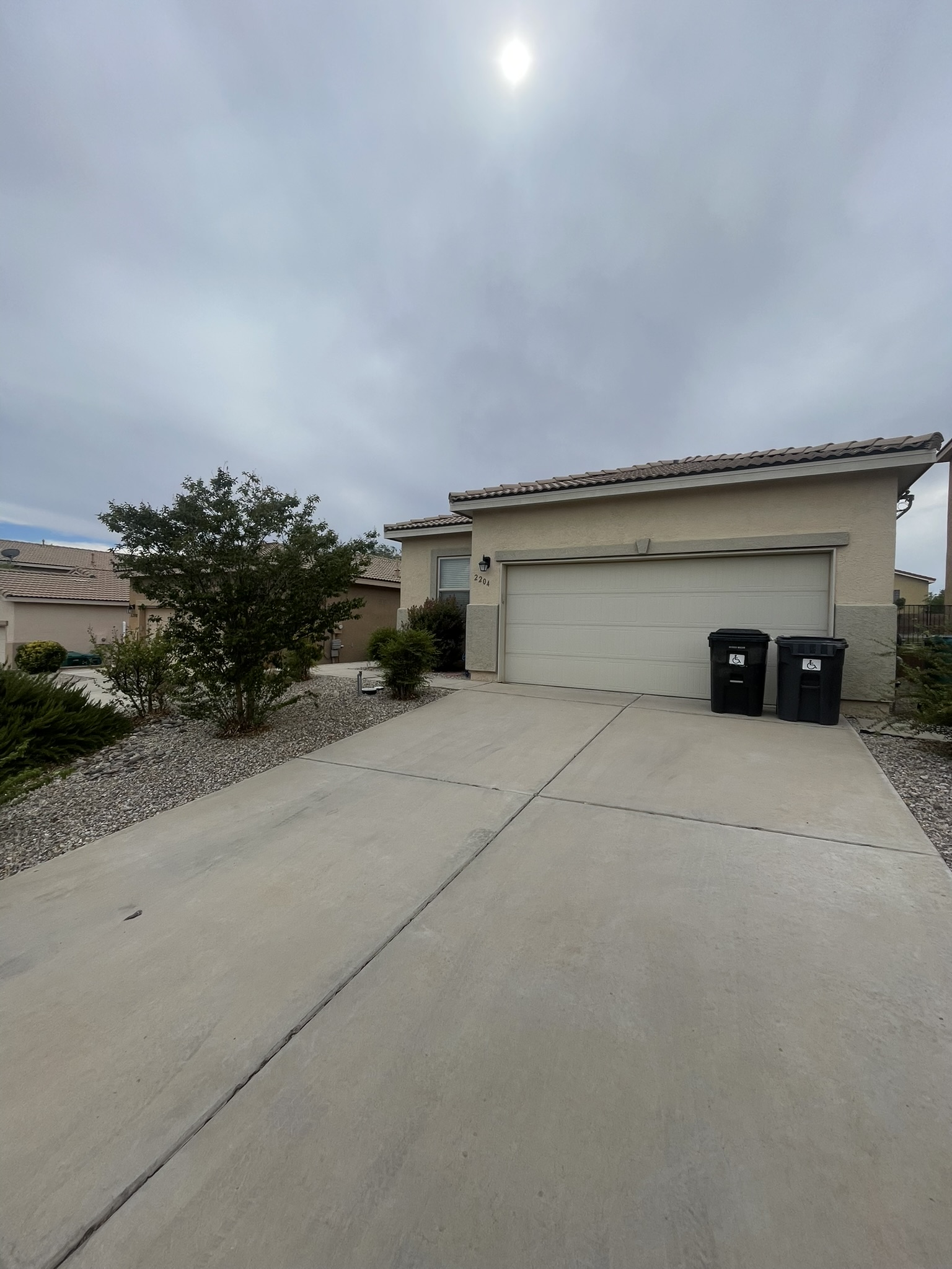 2204 Delfinio Drive Southeast